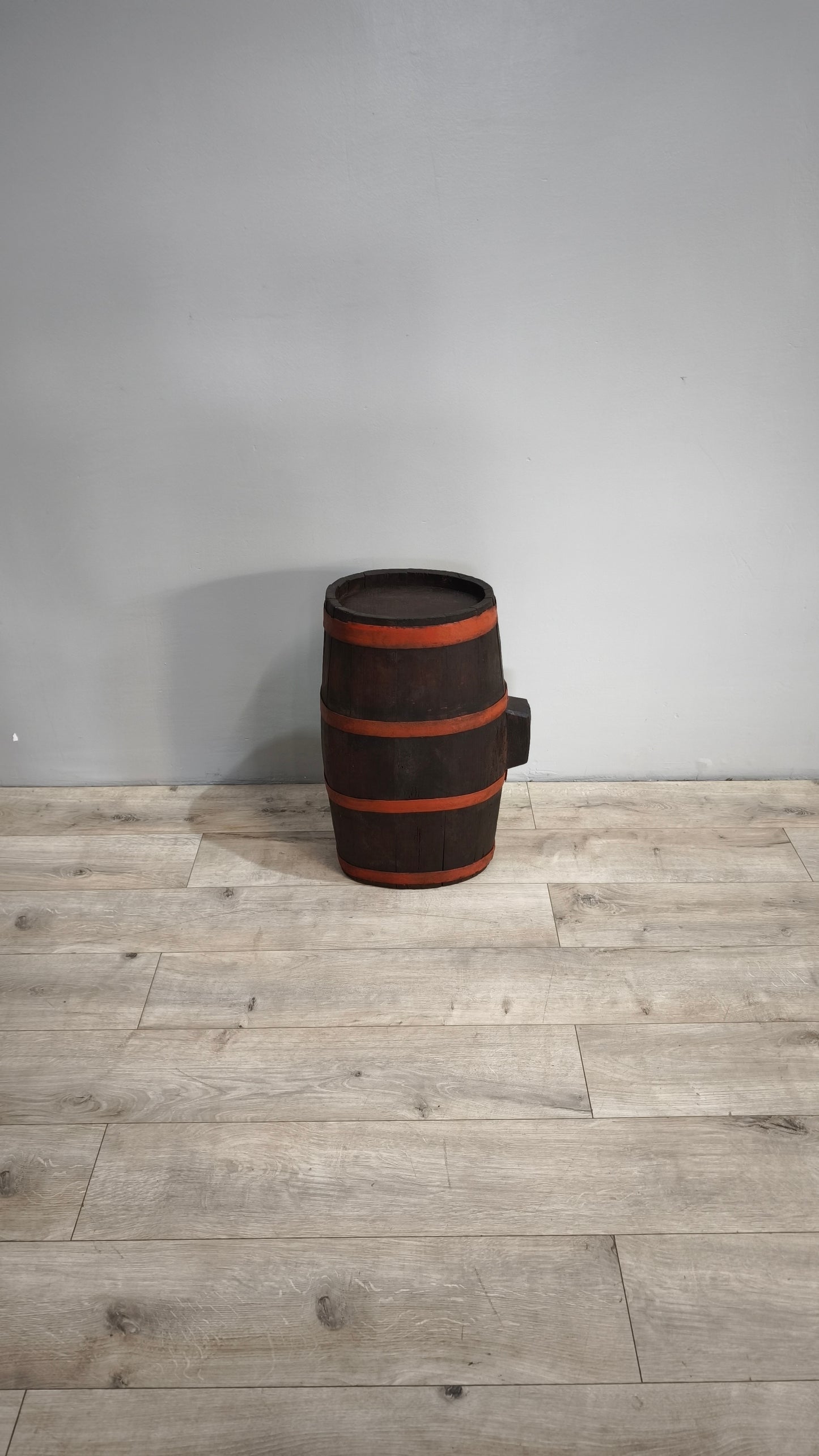 87542-2 Botte in legno con cerchi in ferro