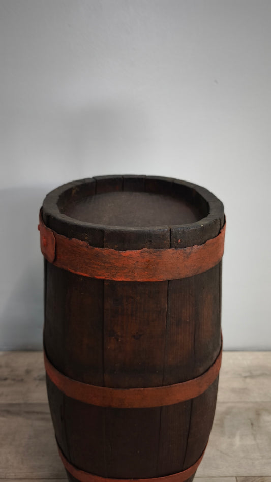 87542-3 Botte in legno con cerchi in ferro