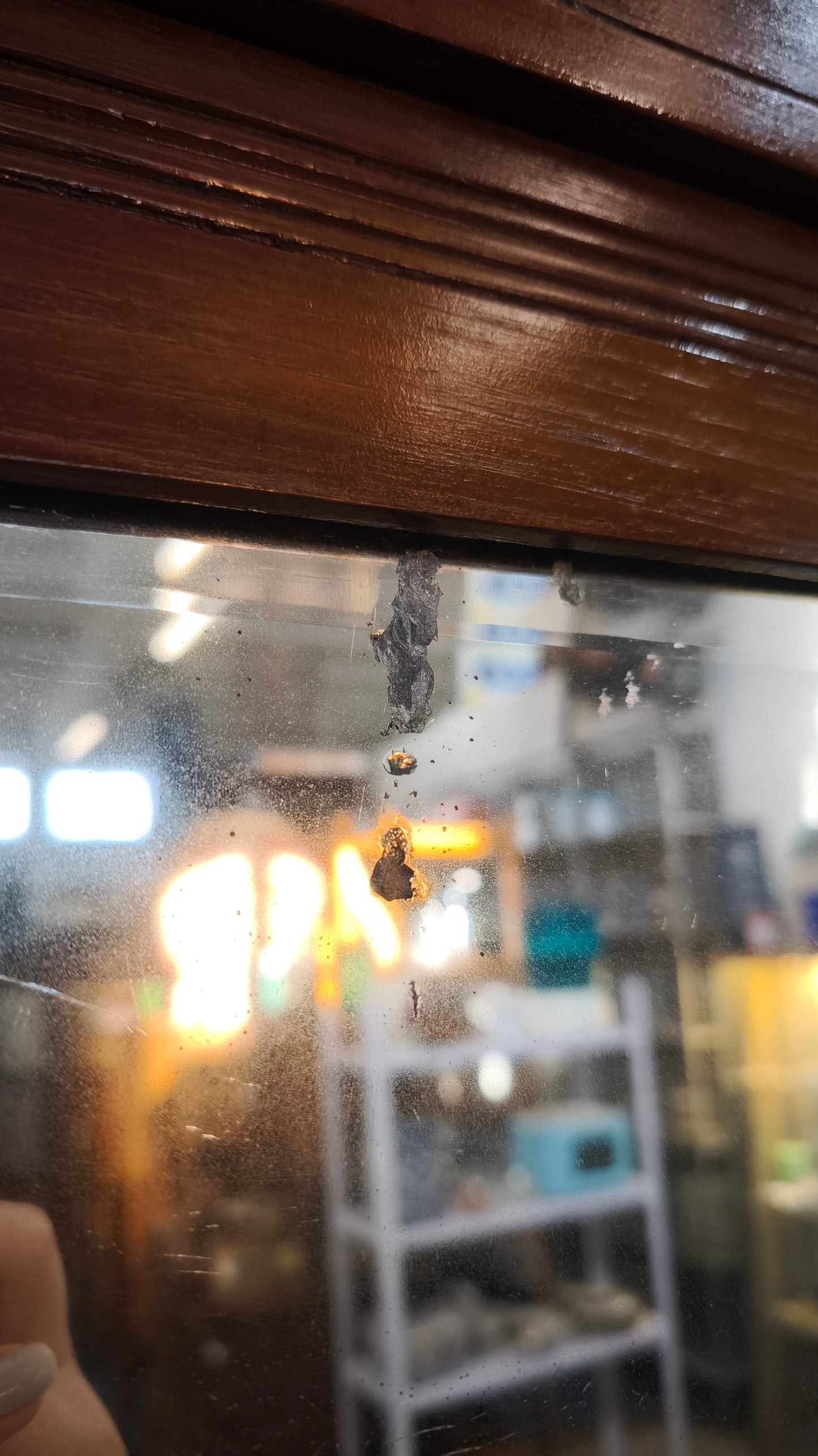 87850 Armadio ad un anta in stile liberty