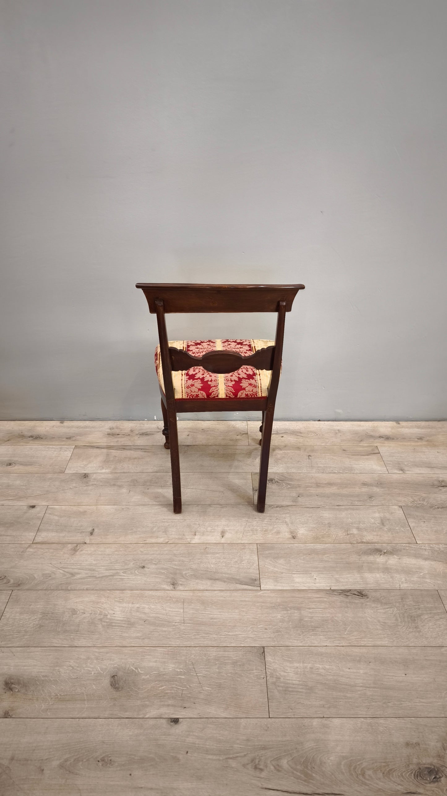87851 Set n 4 sedie in legno con seduta imbottita