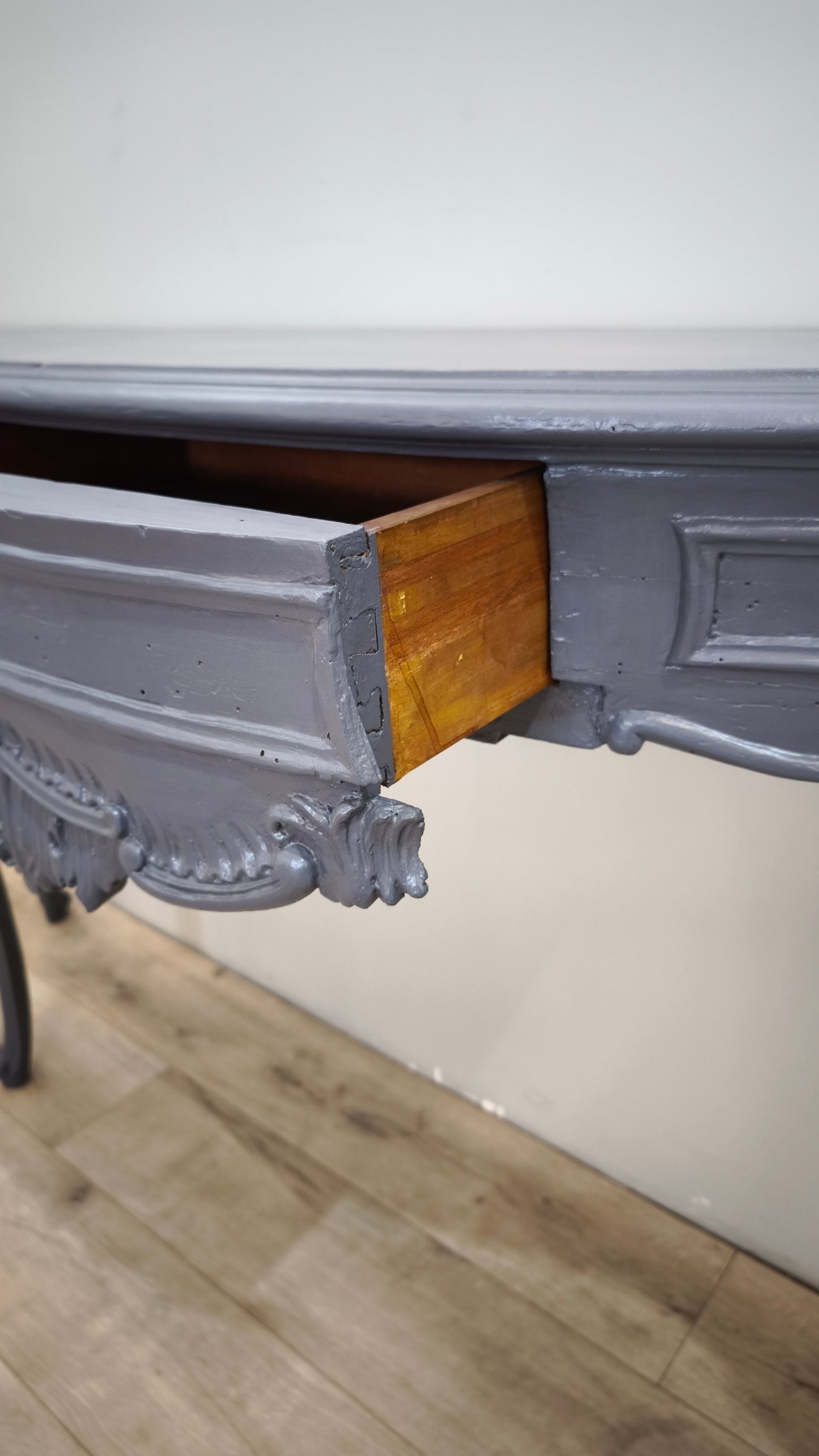 87933 Console in legno dipinta con cassetto frontale