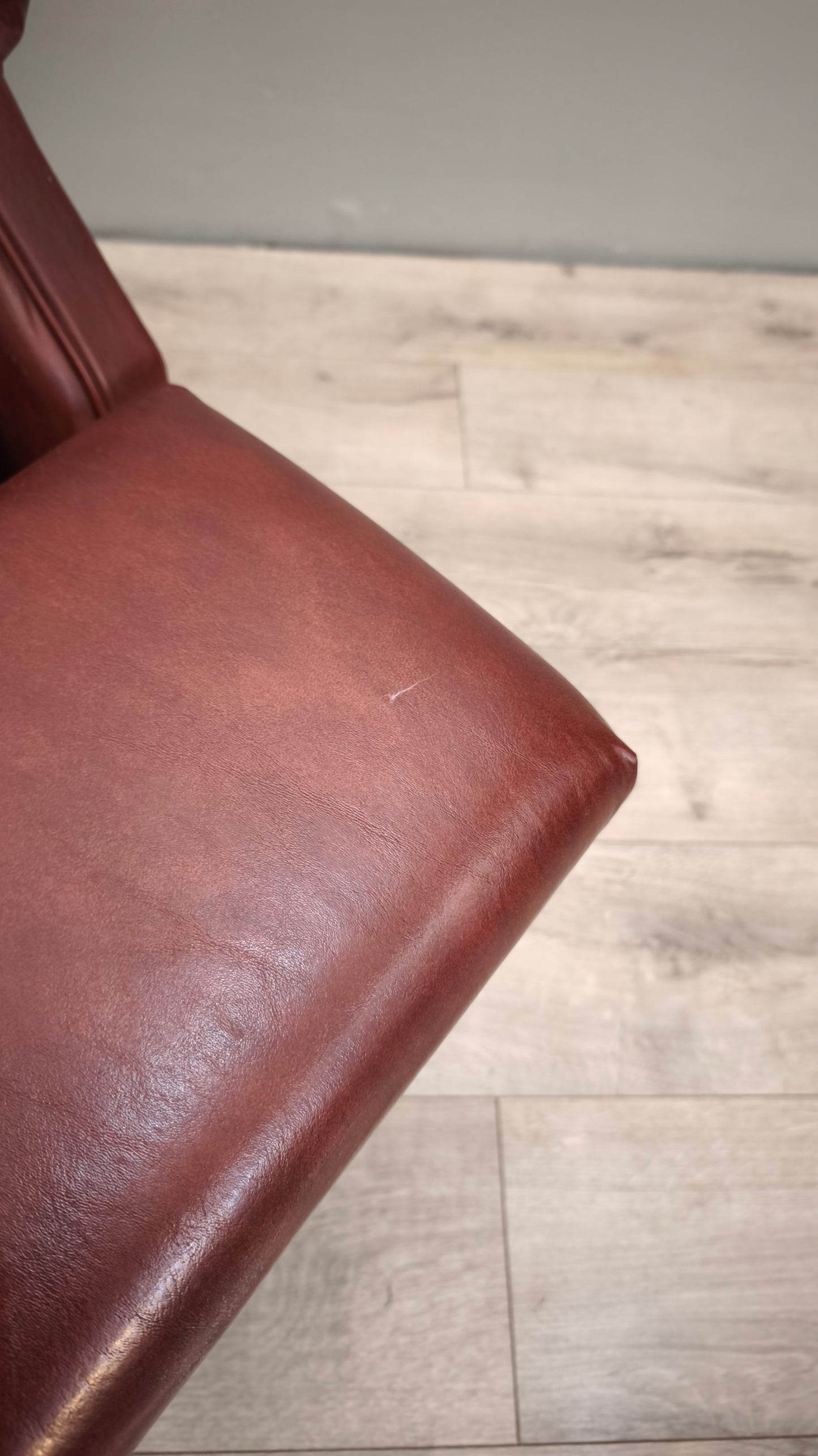 87834 Poltrona reclinabile in pelle bordeaux