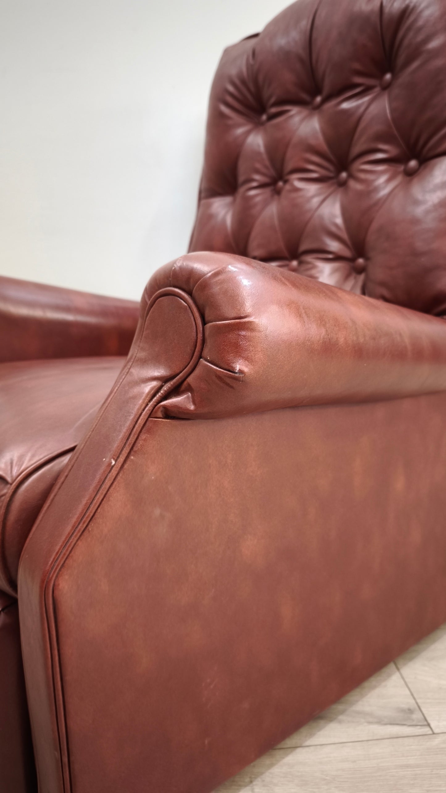 87834 Poltrona reclinabile in pelle bordeaux