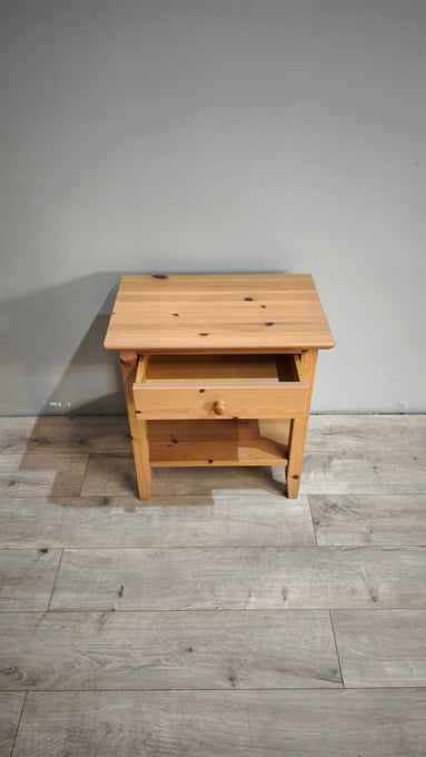 87934 Comodino singolo Ikea