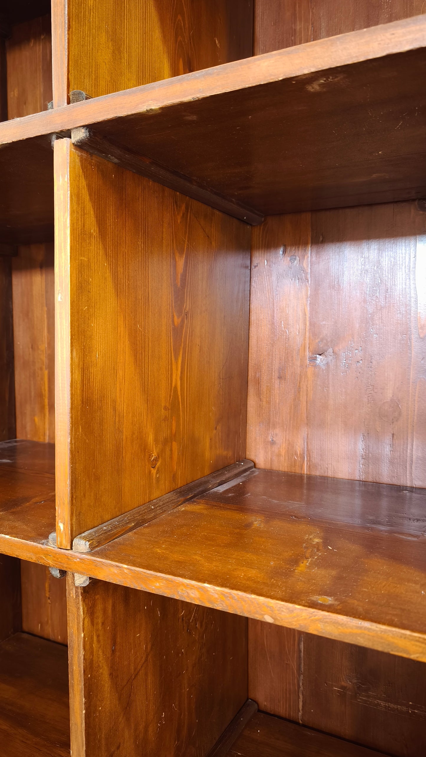 88123 Libreria a cubi in legno massello