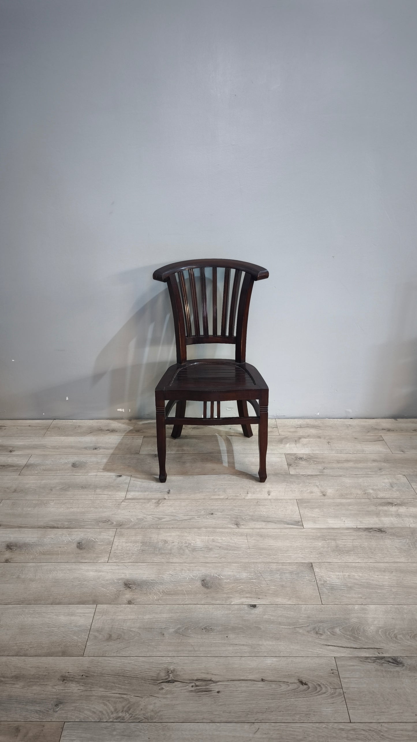 88062 Sedia etnica in legno