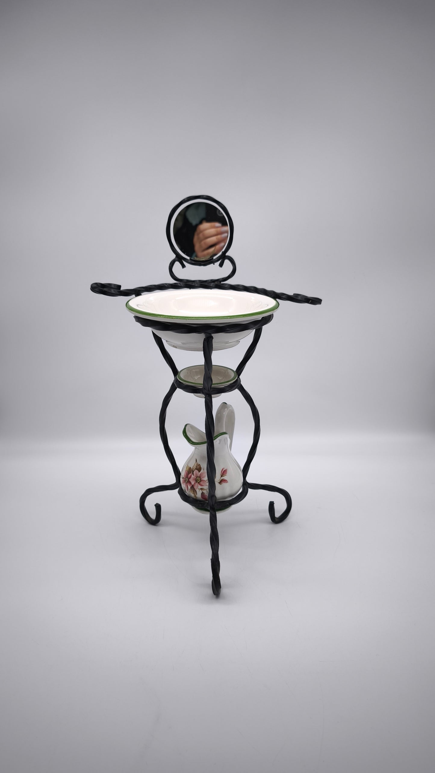 87842 Piccolo porta catino in ferro