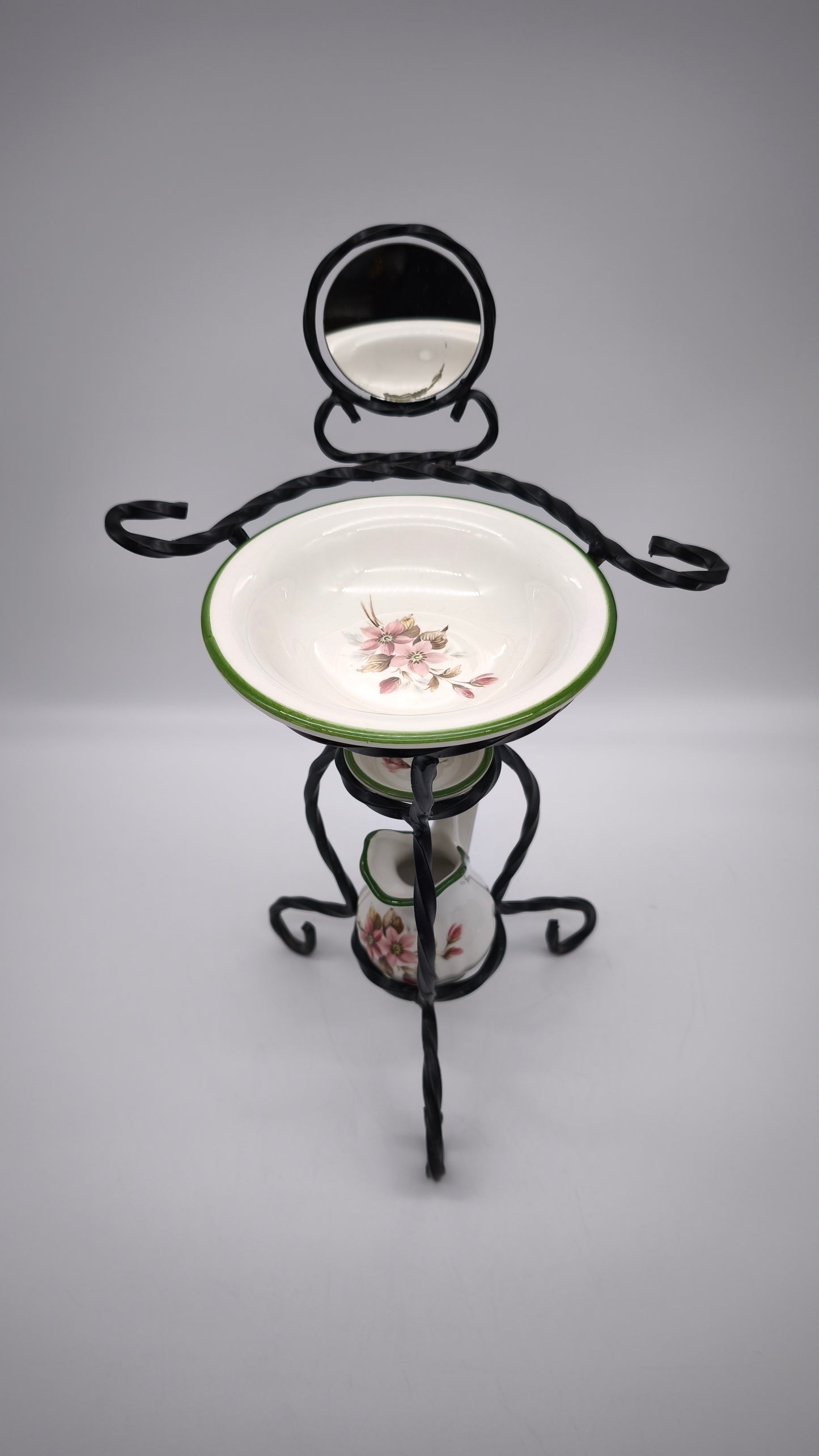 87842 Piccolo porta catino in ferro