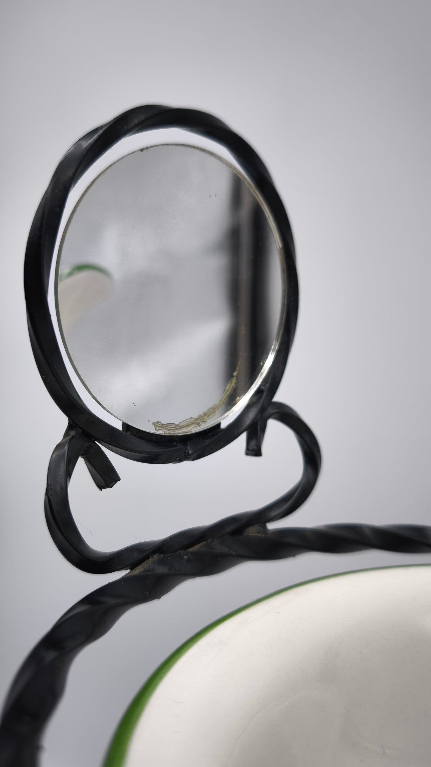 87842 Piccolo porta catino in ferro