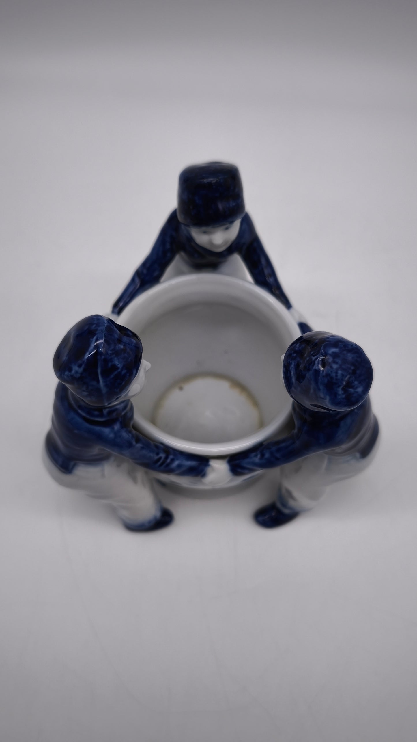 87955 Vaso in ceramica Delft con bambini