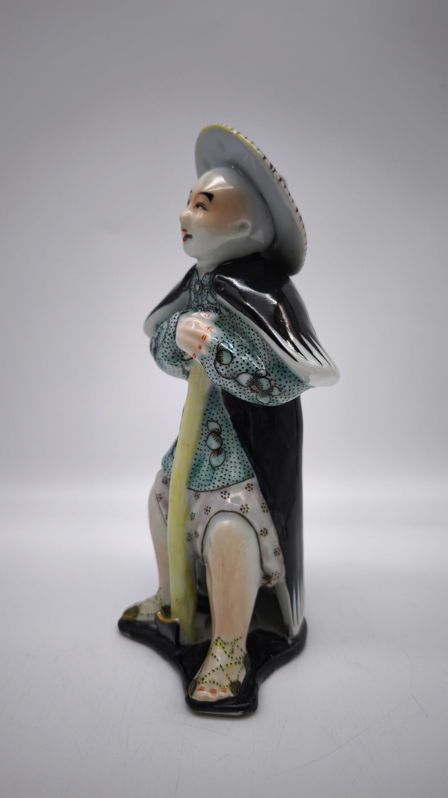 88099 Statuina viandante cinese in ceramica
