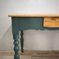88357 Tavolo in legno massello con cassetto frontale e base dipinta verde