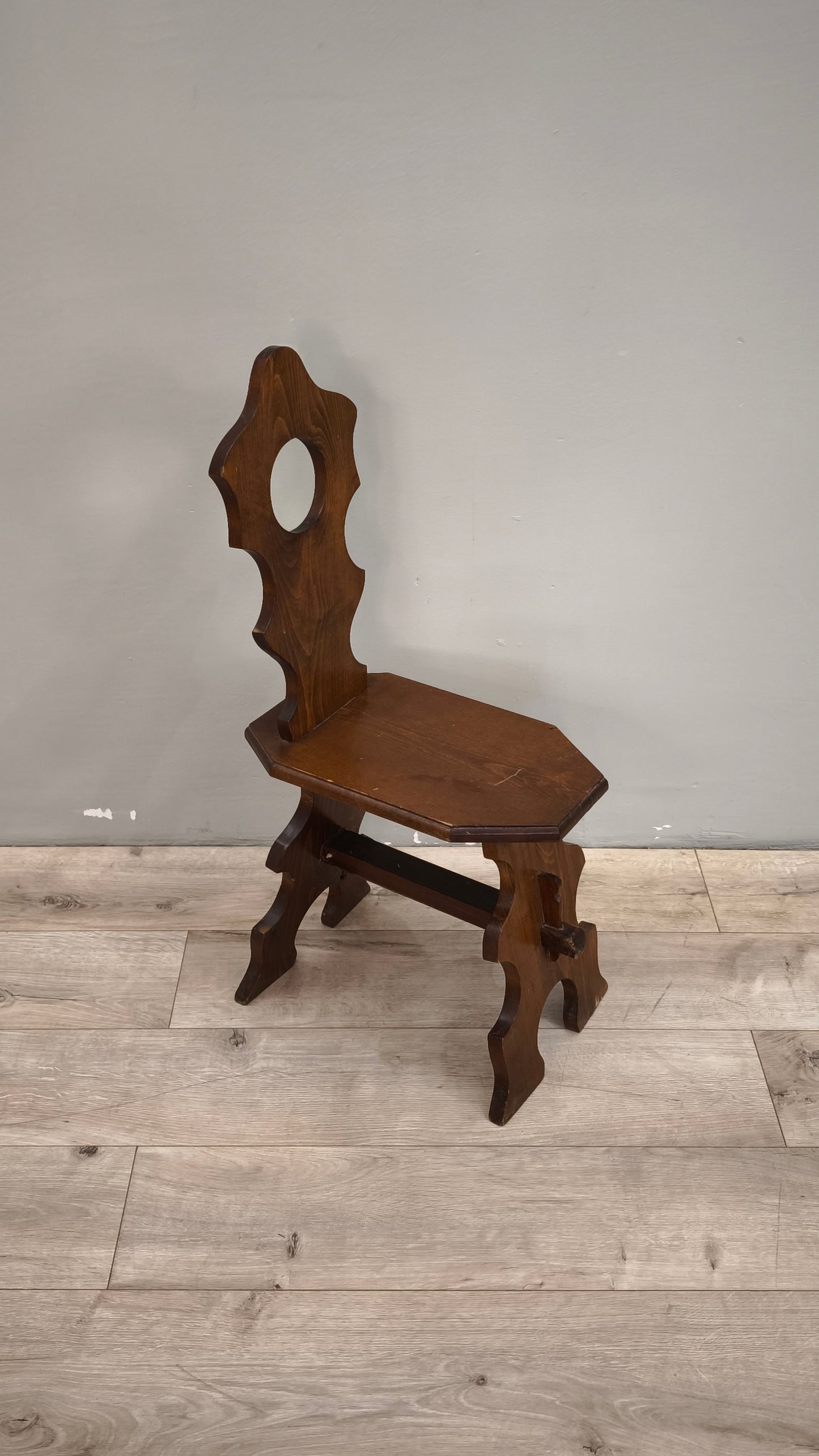 88243 Sedia in legno massello