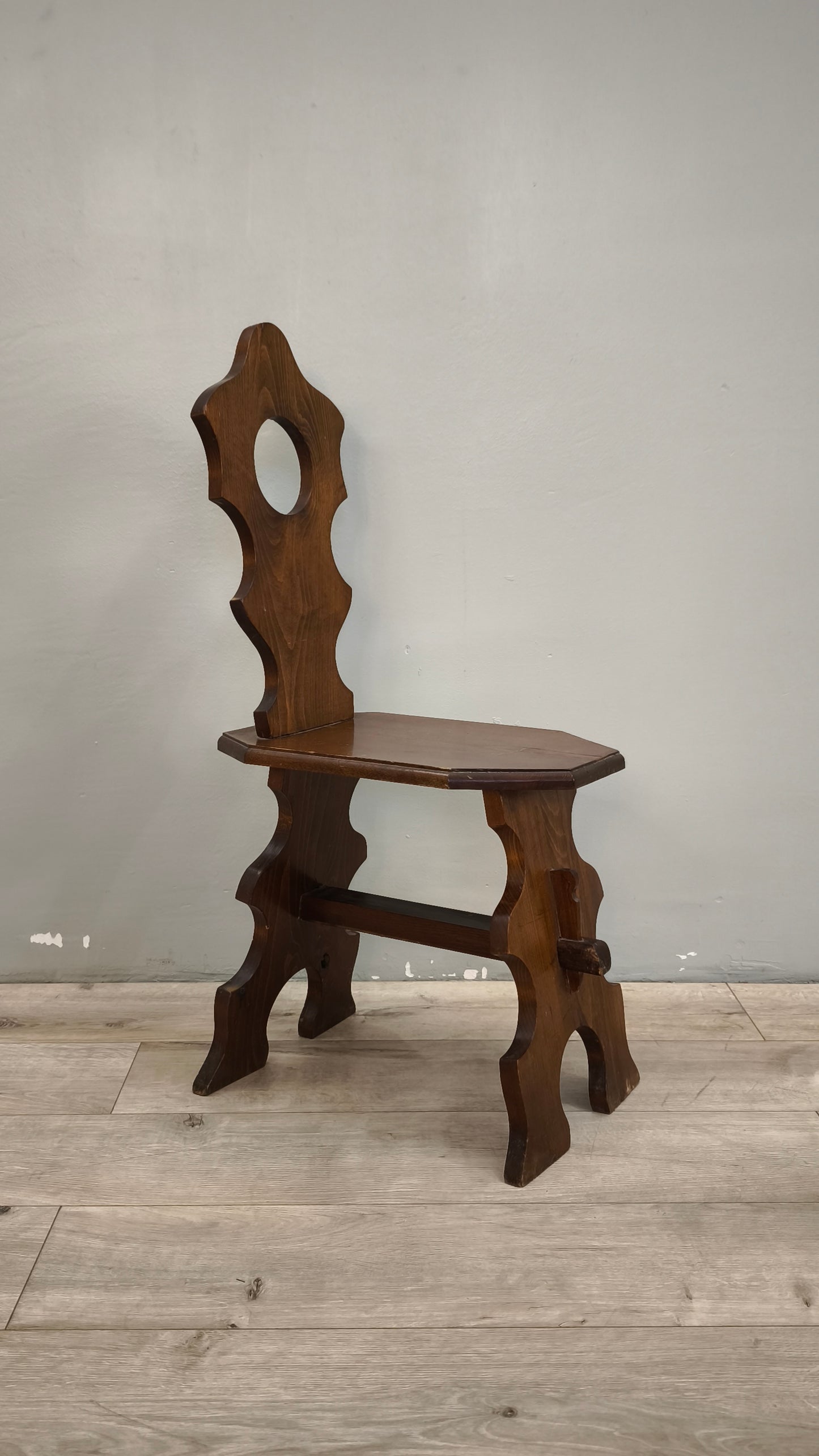 88243 Sedia in legno massello