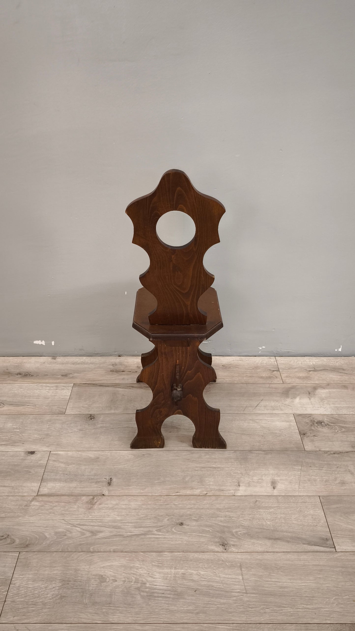 88243 Sedia in legno massello