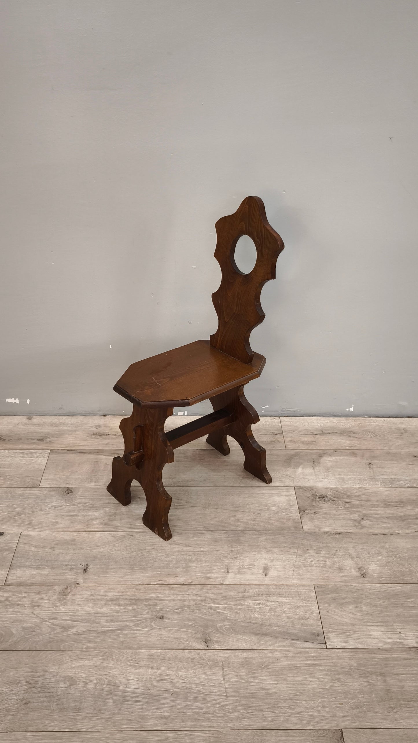 88243 Sedia in legno massello