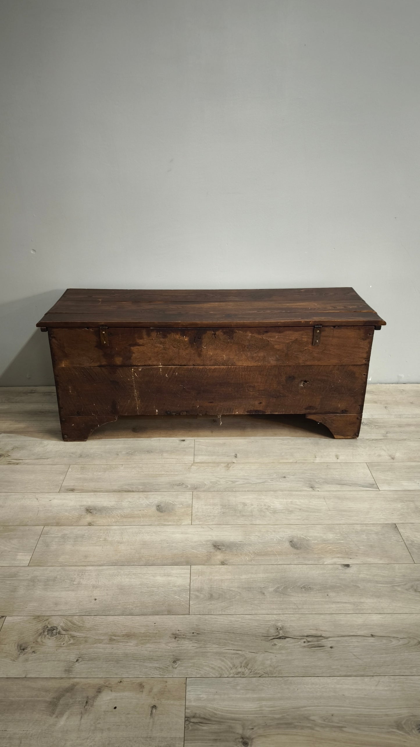 88399 Cassapanca in legno massello di olmo
