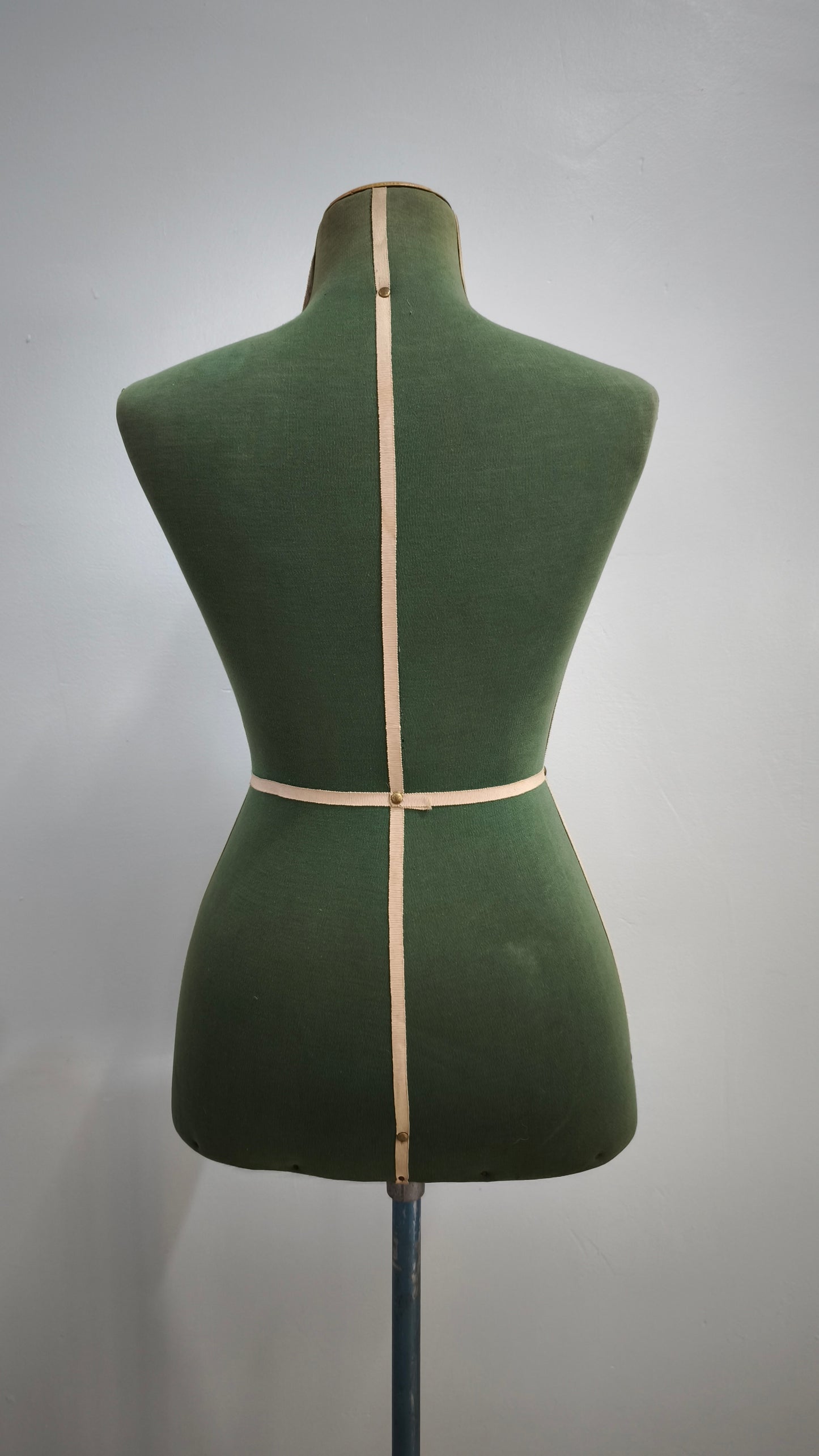 88422 Manichino Singer vintage TG 44