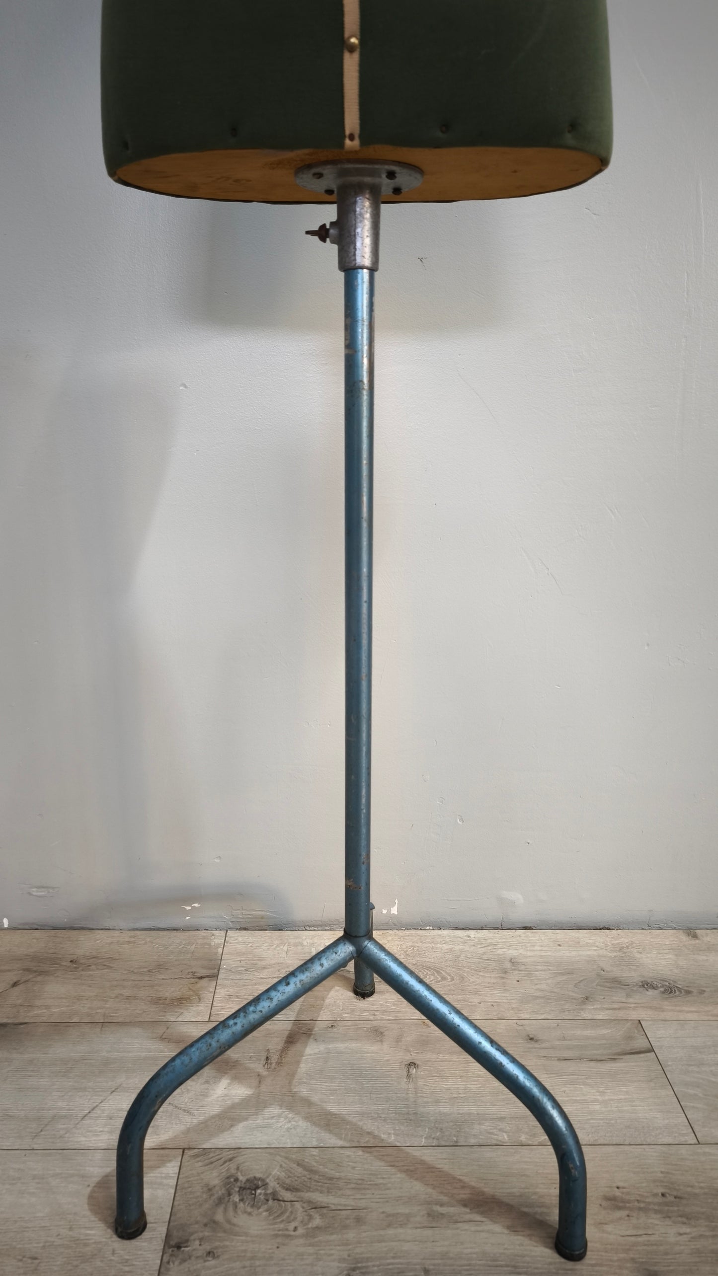 88422 Manichino Singer vintage TG 44