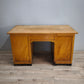 88401 Scrivania vintage in legno di faggio