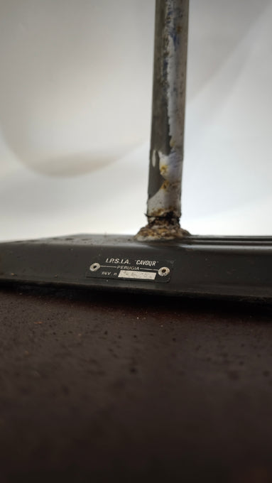 88414 Tavolino artigianale in ferro con piano rotondo