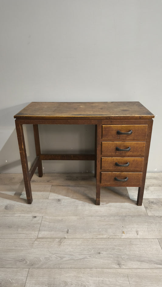 88484 Scrivania in legno con cassetti laterali