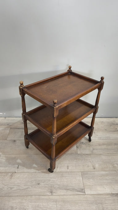 88495 Carrello in legno tre ripiani