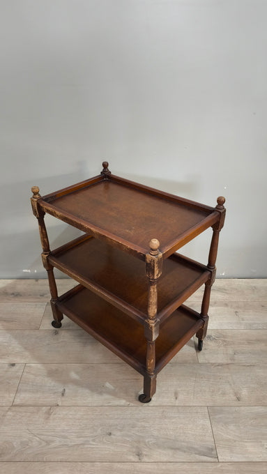 88495 Carrello in legno tre ripiani