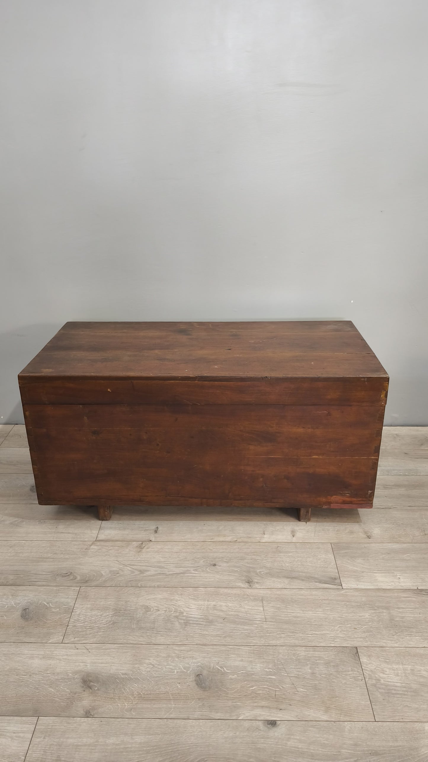 88478 Baule in legno con maniglie laterali