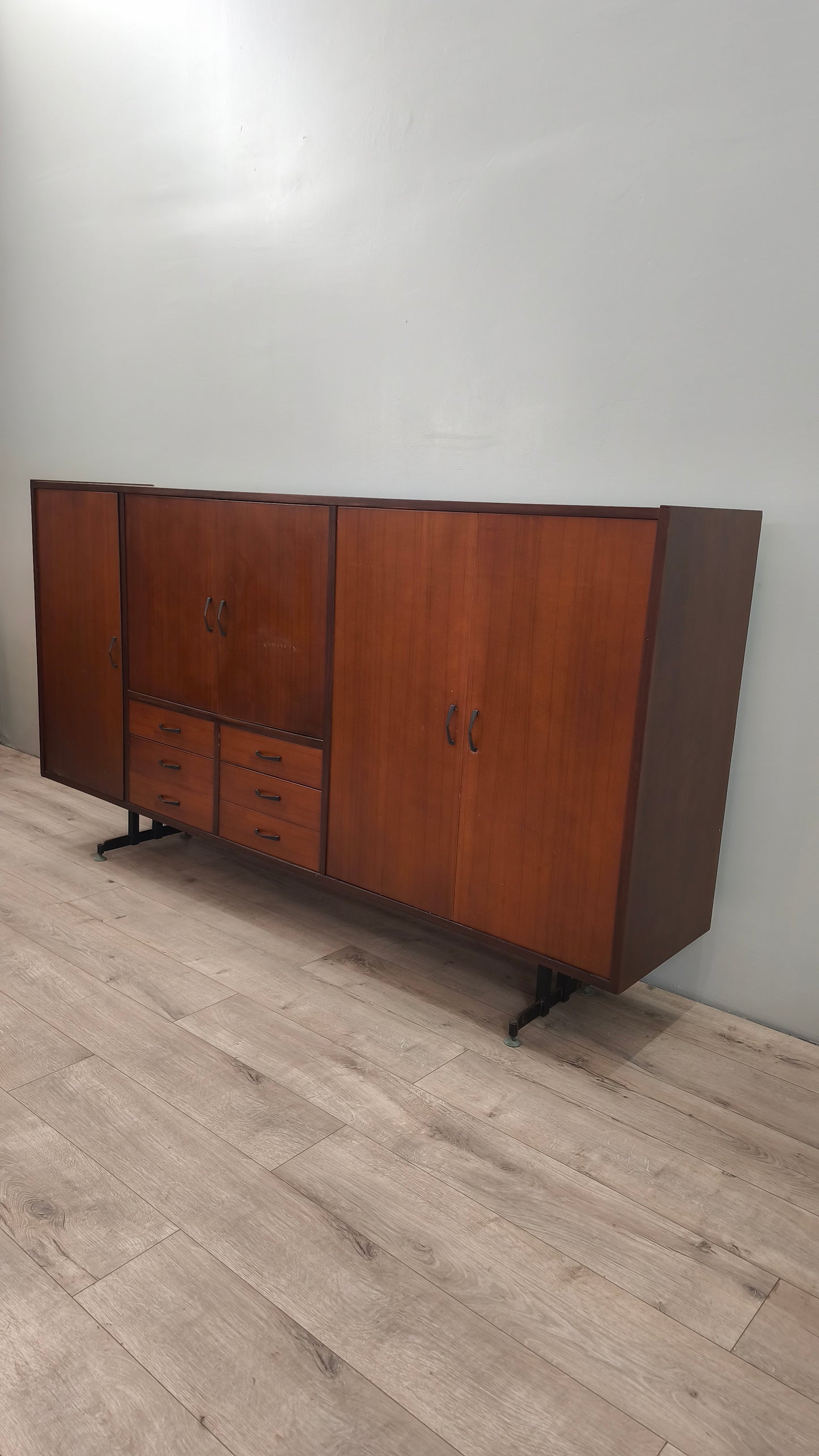 88542 Credenza highboard originale degli anni Sessanta