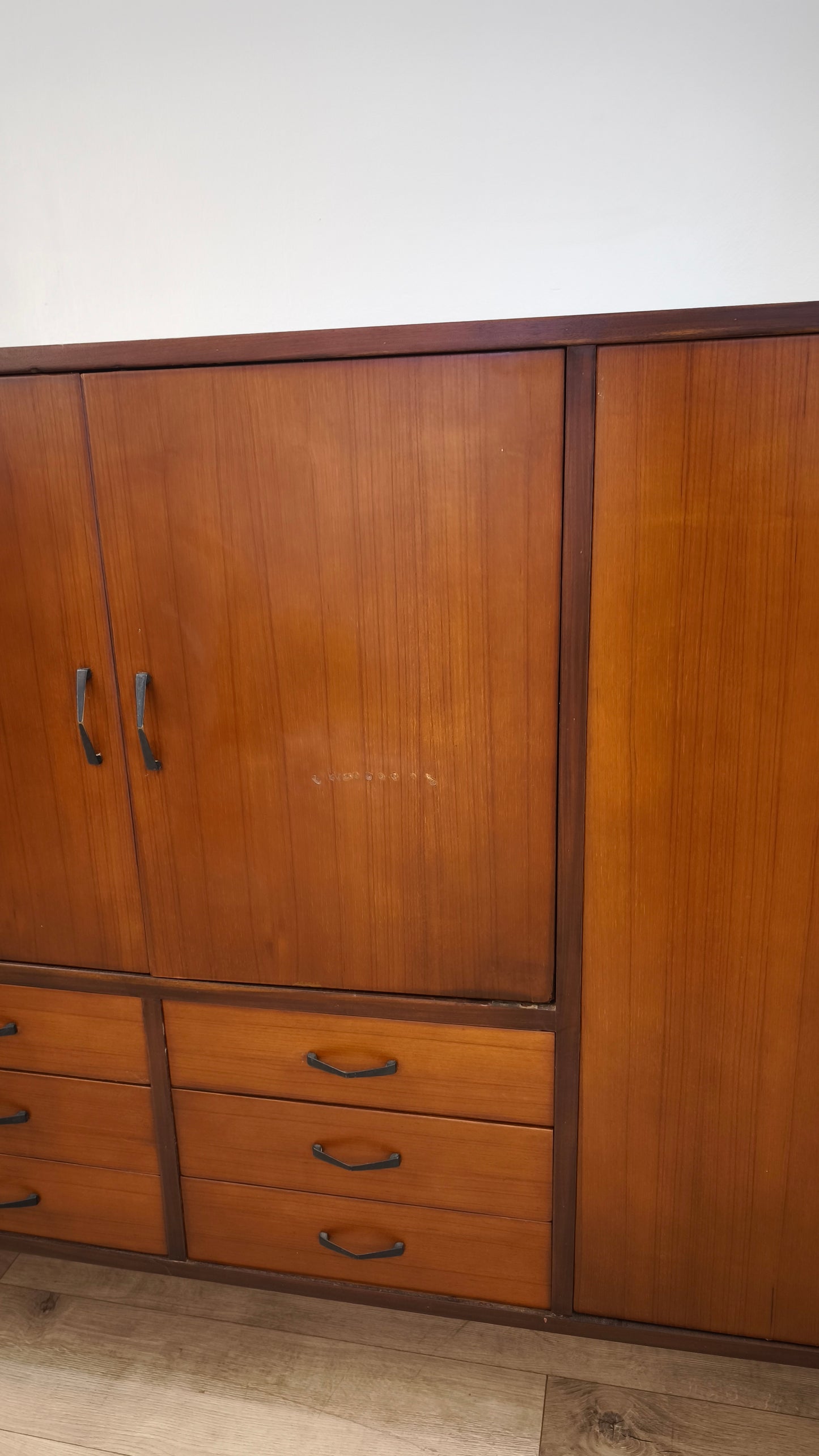 88542 Credenza highboard originale degli anni Sessanta