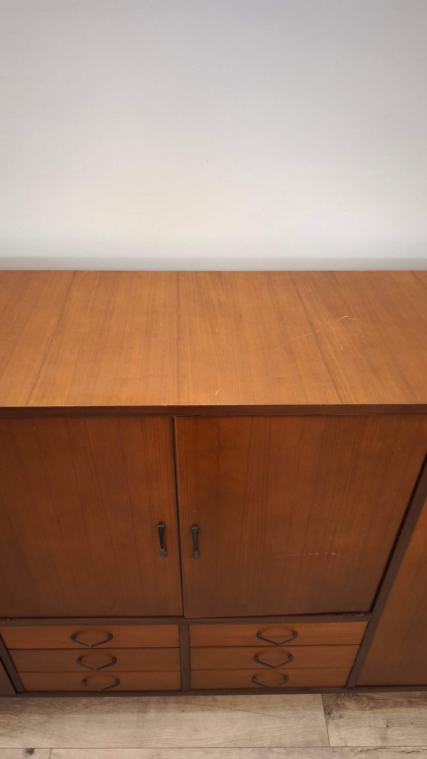 88542 Credenza highboard originale degli anni Sessanta