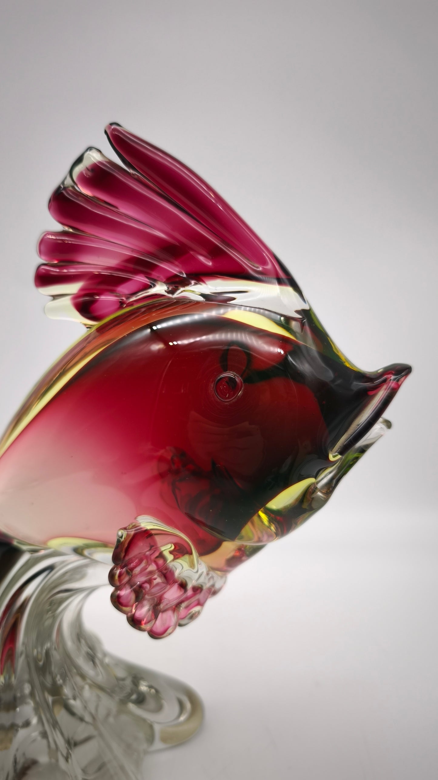 88552 Pesce in vetro rosso e verde