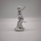 88208 Statuina putto con lepre in porcellana Ginori per Capodimonte