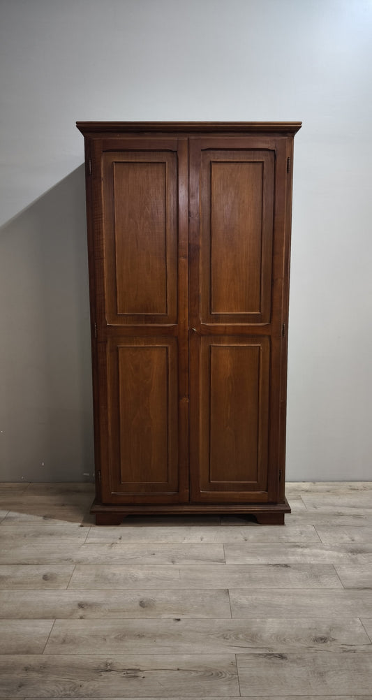 88655 Armadio due ante in legno massello