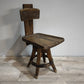 88668-2 Antico sgabello da scuola d'arte in legno massello di quercia