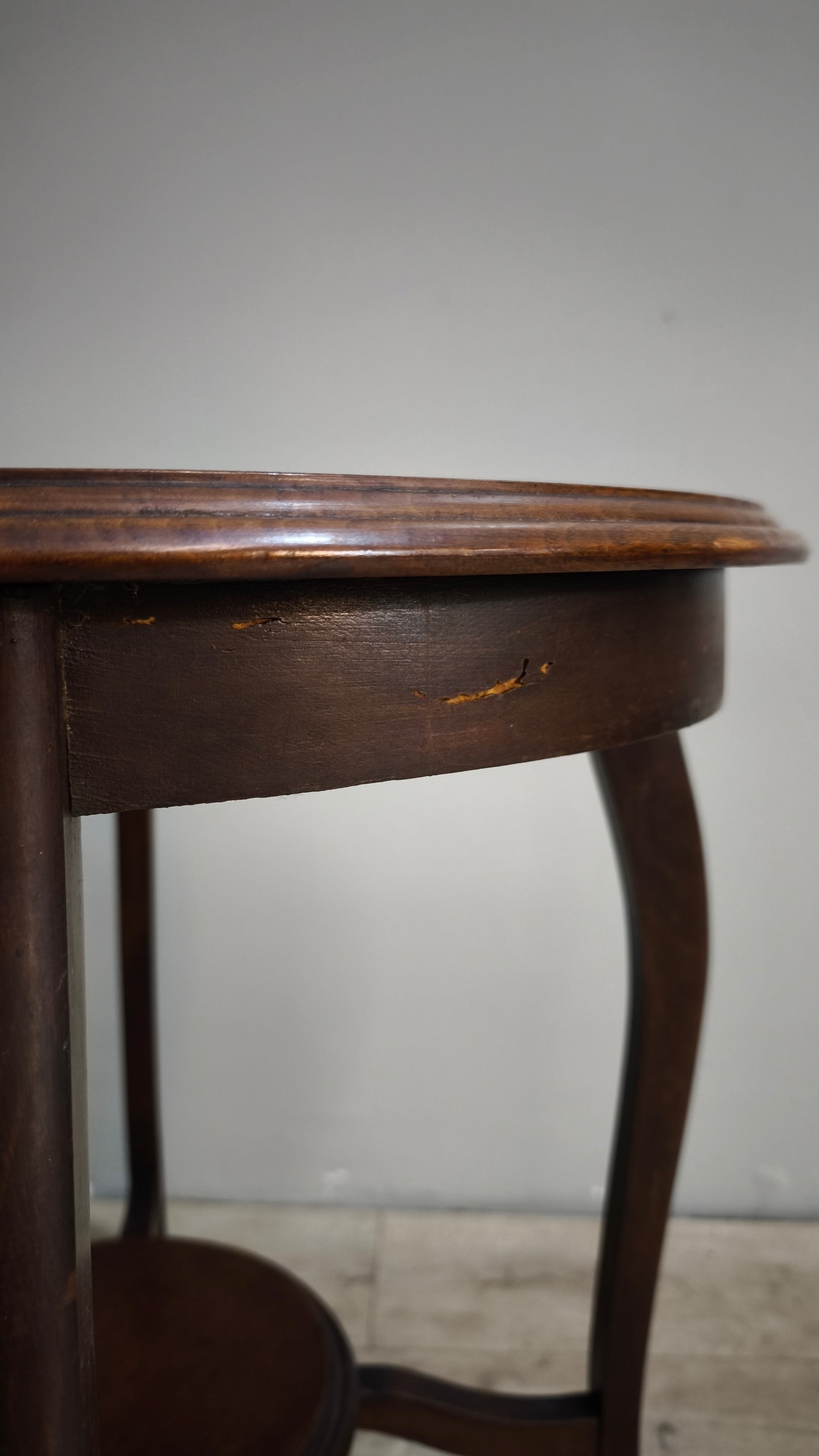 88680 Tavolino rotondo in legno