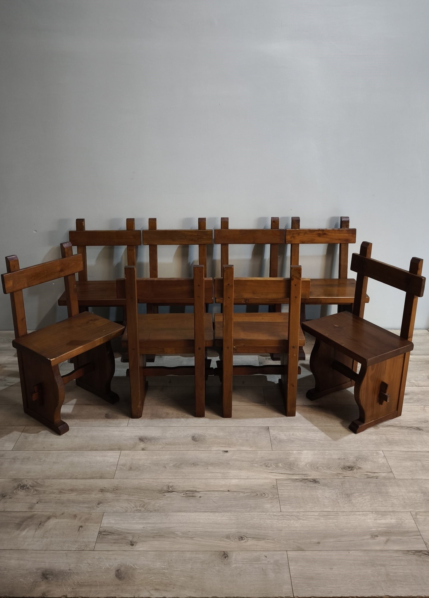 88683 Set n 8 sedie in legno massello