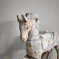 88545 Cavallino da giostra vintage in legno intagliato