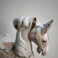 88545 Cavallino da giostra vintage in legno intagliato