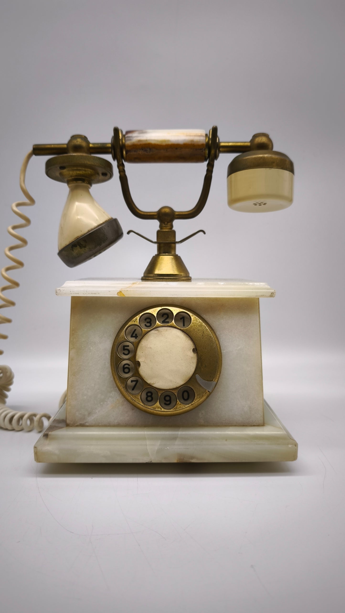 88697 Telefono in onice e alabastro
