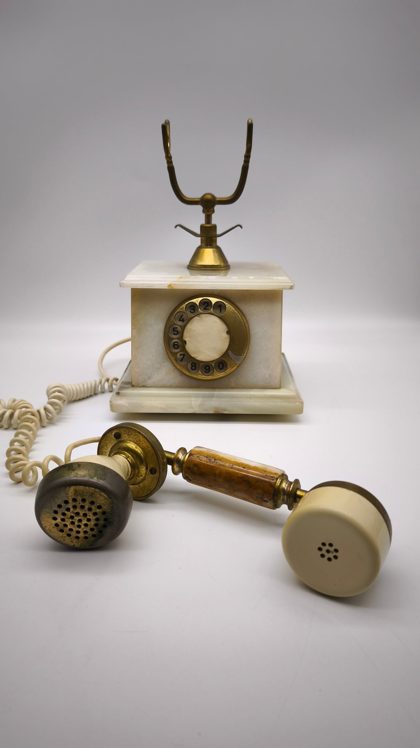 88697 Telefono in onice e alabastro