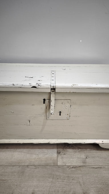 88832 Cassapanca in legno dipinta verde