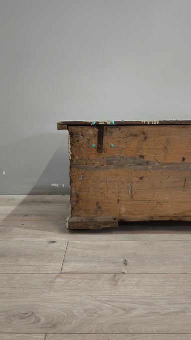 88832 Cassapanca in legno dipinta verde