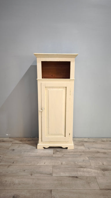 88834 Stipetto in legno color crema