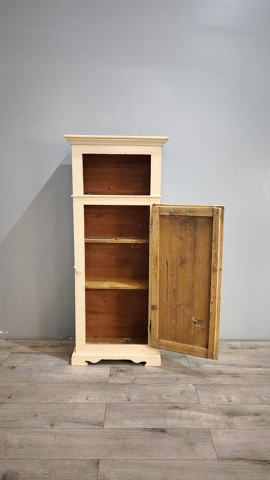 88834 Stipetto in legno color crema