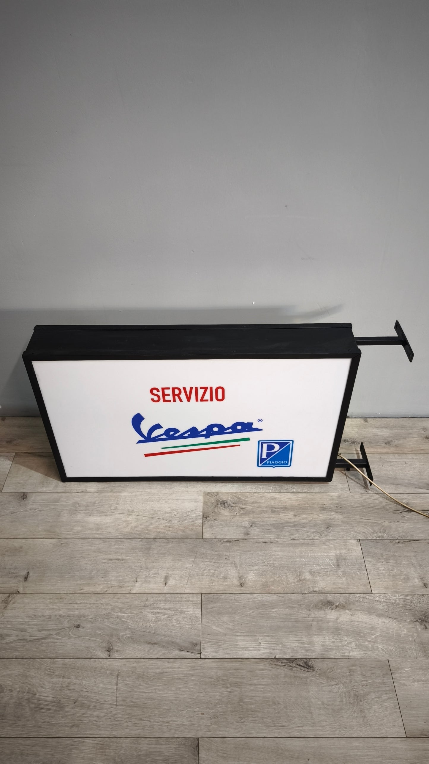 88959 Insegna luminosa bifacciale servizio Vespa, Piaggio