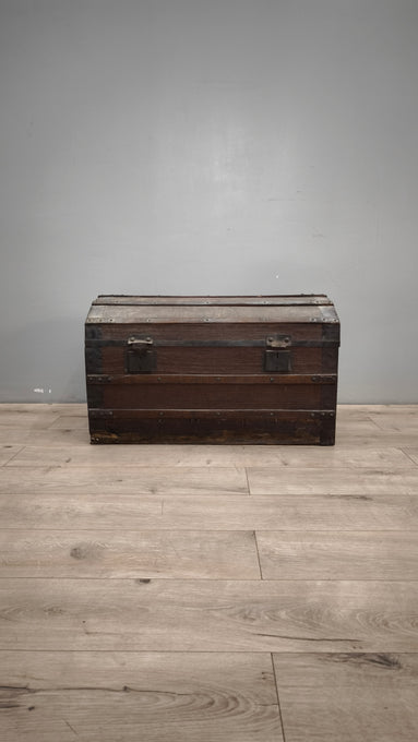 88991 Baule in legno bombato