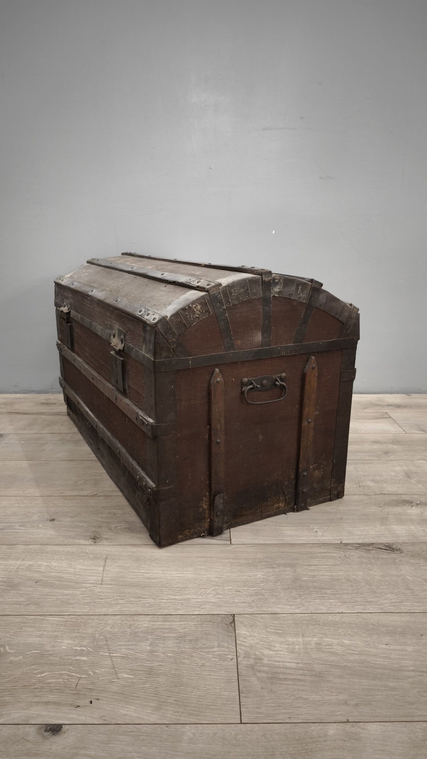 88991 Baule in legno bombato