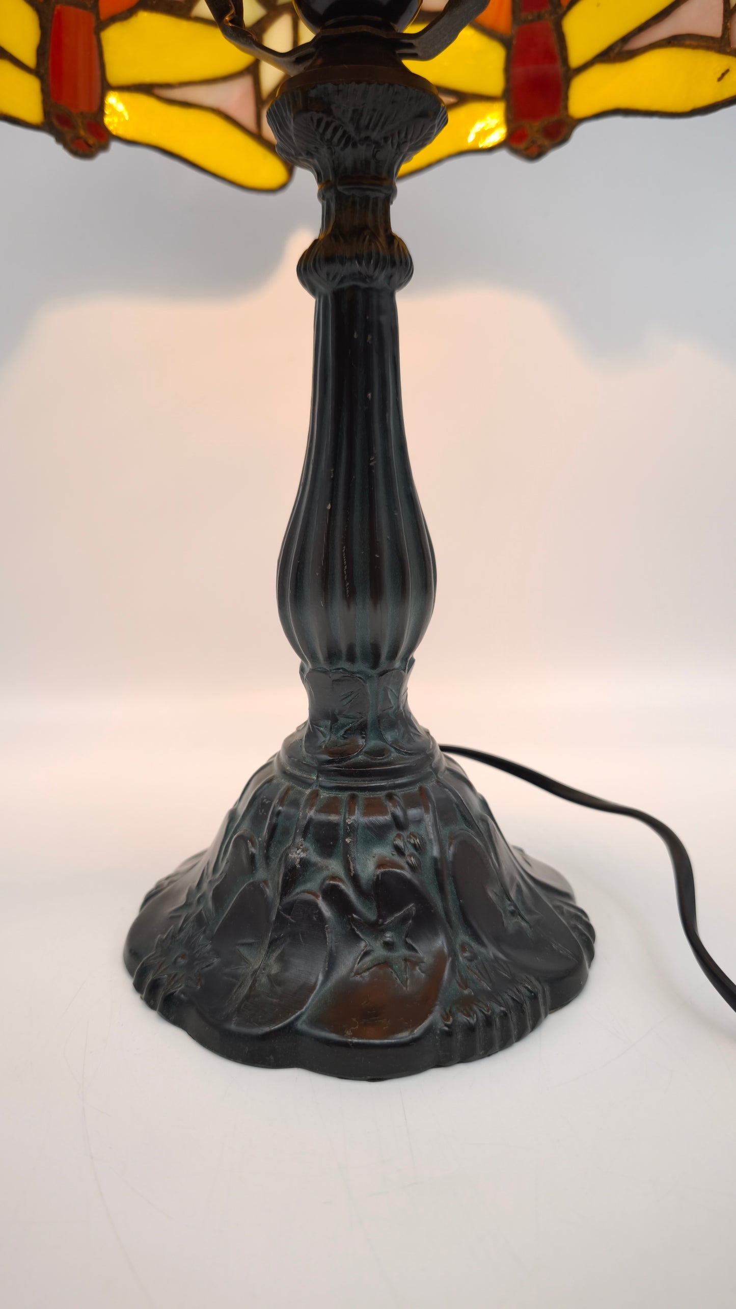 89105 Lampada da tavolo in stile liberty